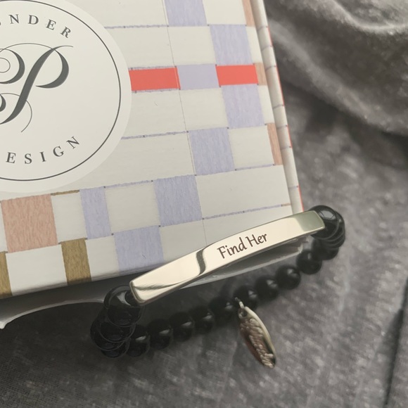 LAST CHANCE! Plunder Black Beauty Bracelet - Picture 2 of 3